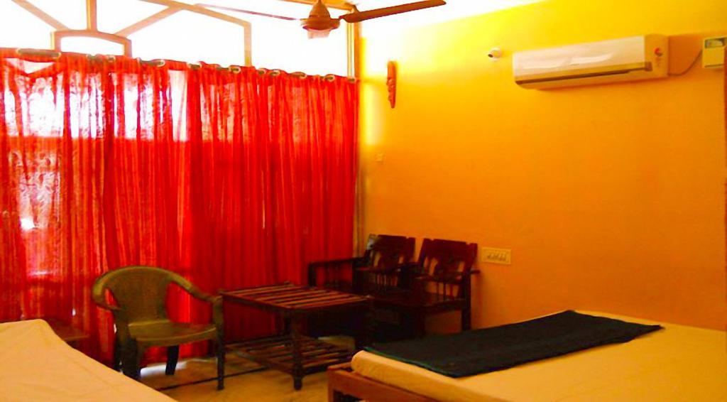 Chikmagalūr Sri Devi Comforts酒店 外观 照片